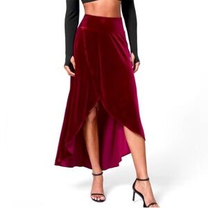 Sexy halara high low hem sangria skirt size S NWT